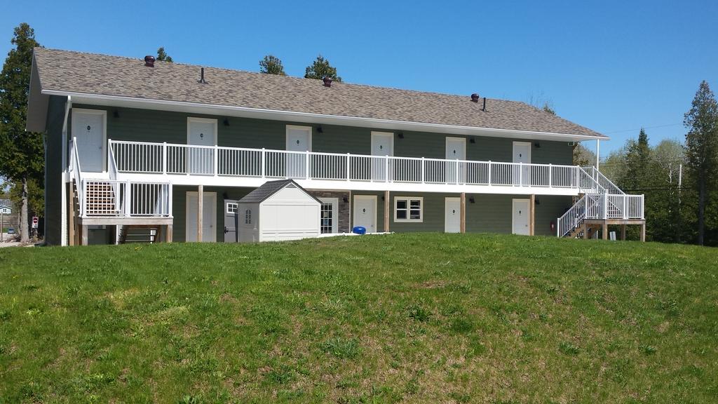 Escarpment Heights Motel Tobermory Εξωτερικό φωτογραφία